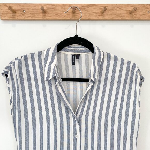 Vera Moda Blue and White Striped Sleeveless Button Down Size XS - Picture 2 of 2